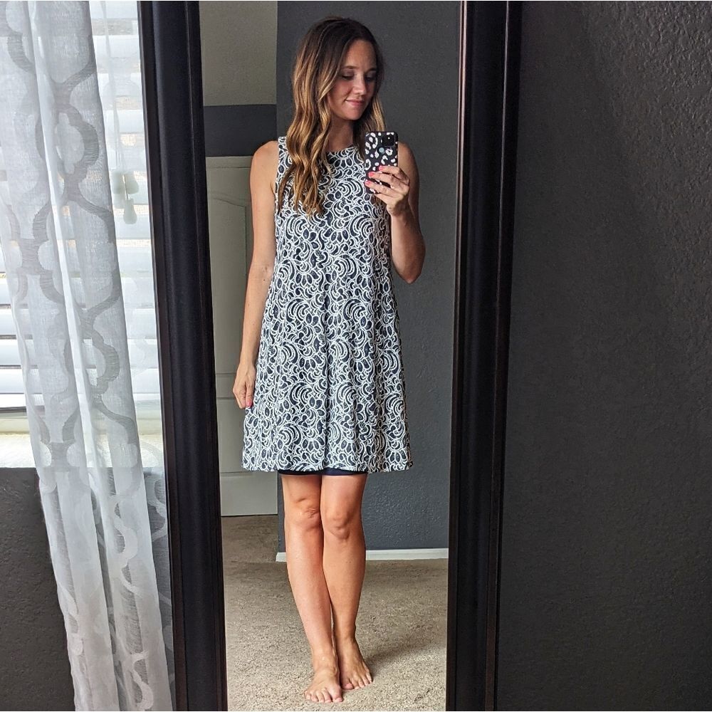 Tommy Hilfiger Lace Shift Dress - Picture 2 of 9